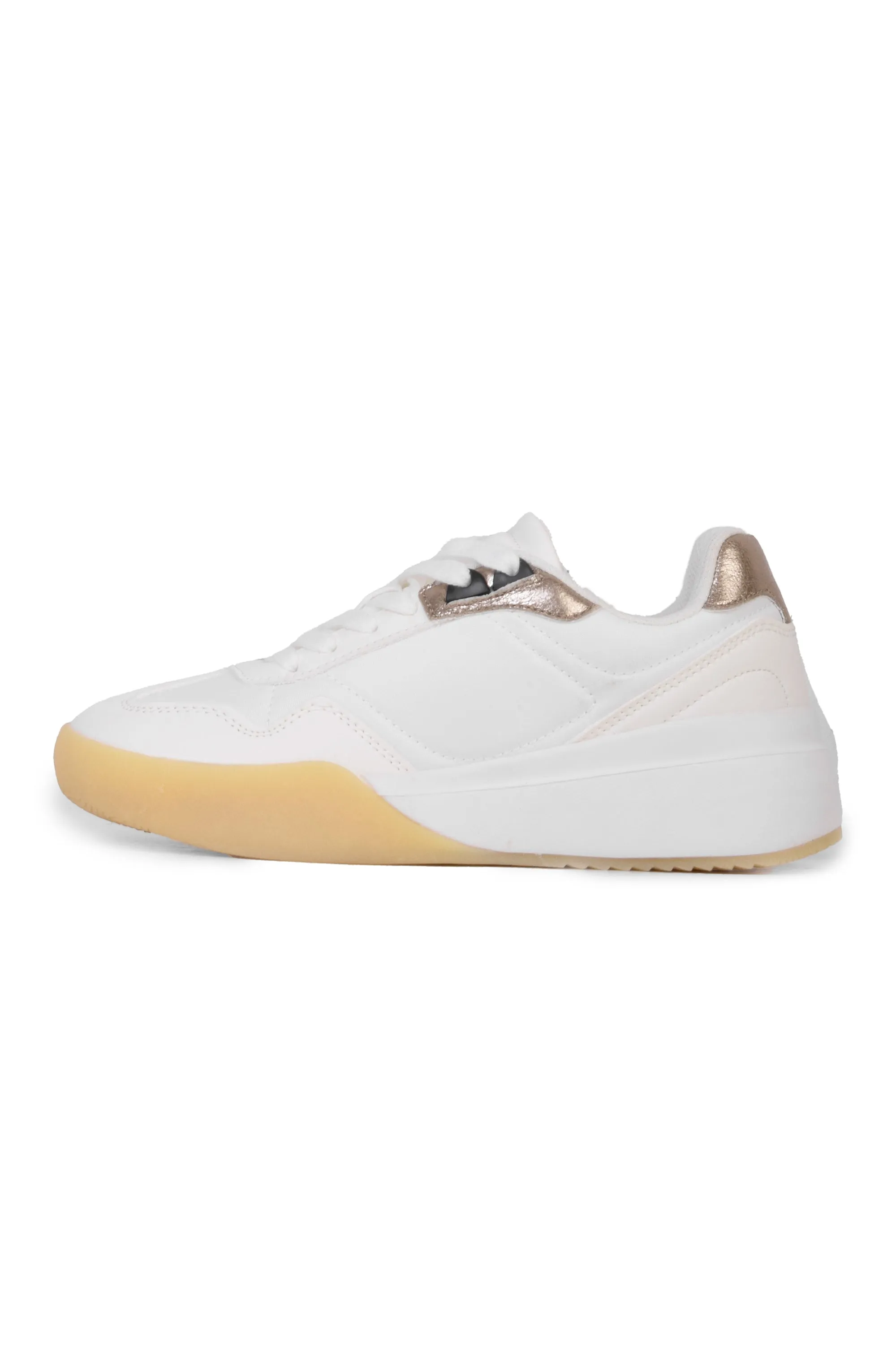01-5024 Comfy Flat Sneaker
