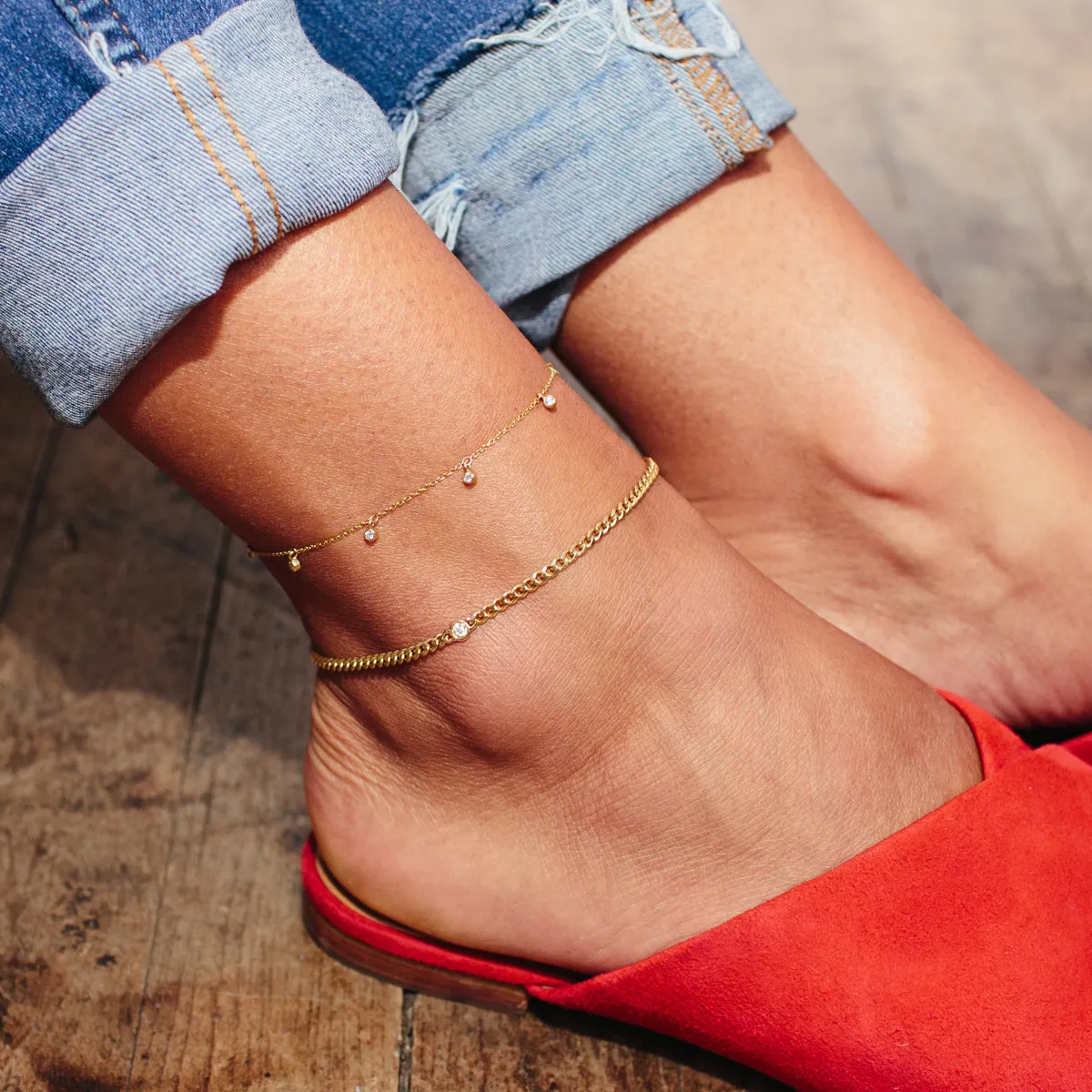 14k Small Curb Chain Floating Diamond Anklet