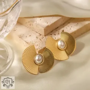 18K Gold Elegant Pearl Earrings