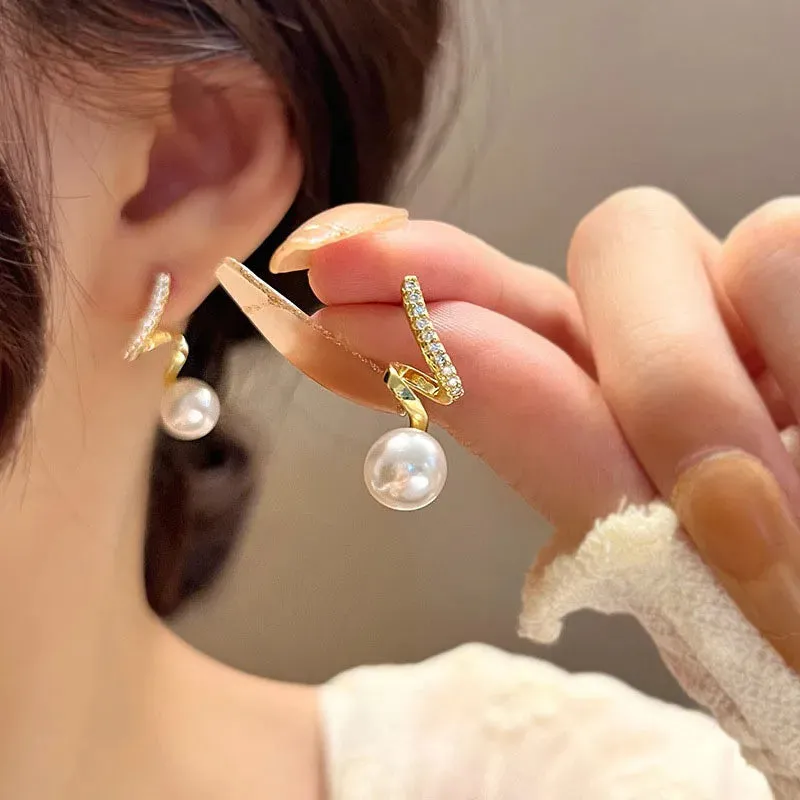2022 New Classic Elegant Imitation Pearl Dangle Earrings For Women Crystal Long Tassel Exquisite Drop Earring Wedding Jewelry