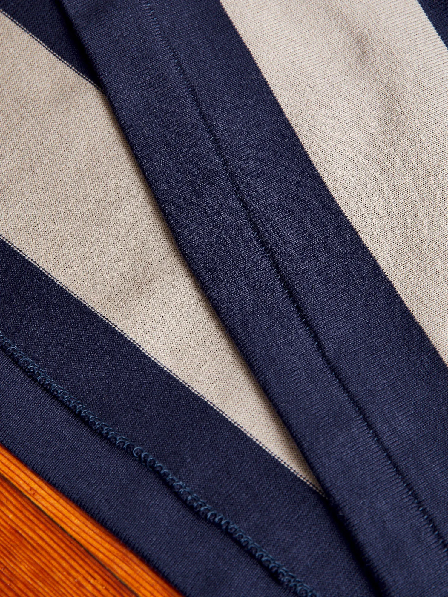 4089 Loopwheel Stripe Border Tee in Navy Grey