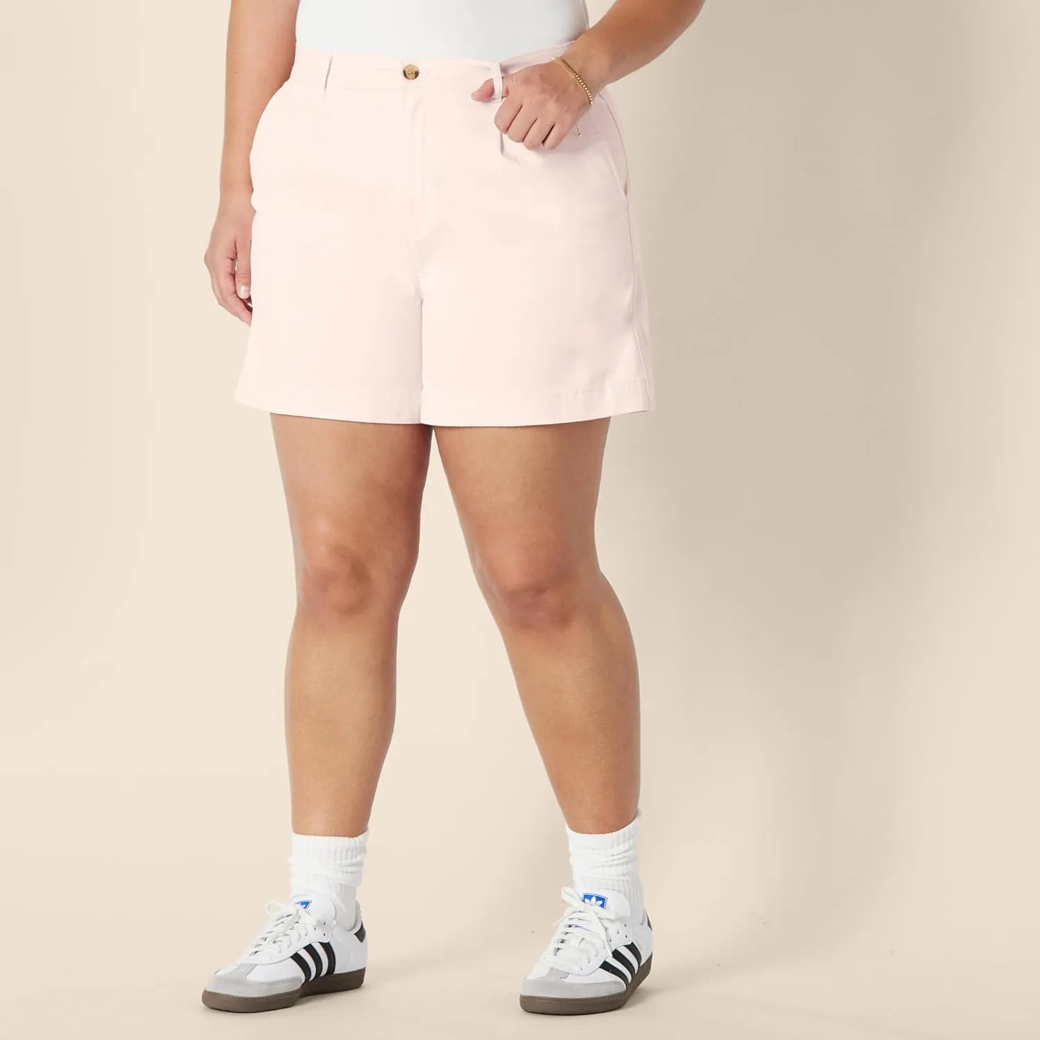 Amazon Essentials Women's High-Rise Relaxed-Fit Elastic Back Short