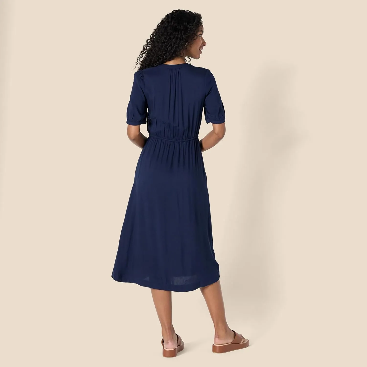 Amazon Essentials Women's Relaxed Fit Half-Sleeve Waisted Midi A-Line Dress