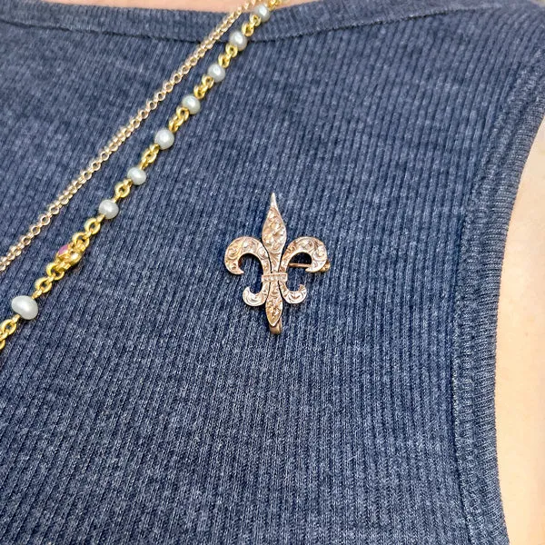Antique Fleur de Lis Pin