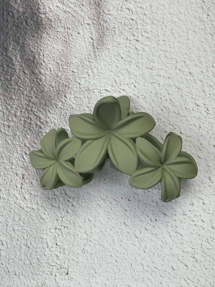 Claw Clip - Frangipani Flower Trio - Sage Green