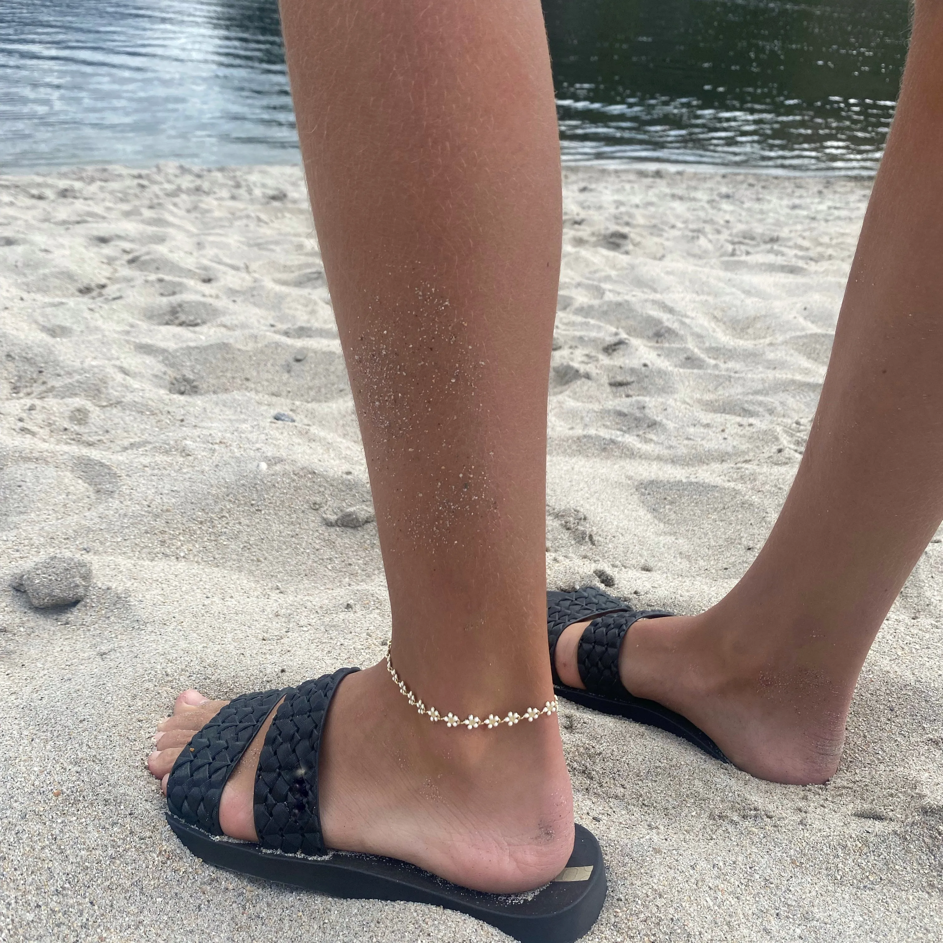 Daisy Anklet | Delicate White & Gold/Silver Flower Anklet