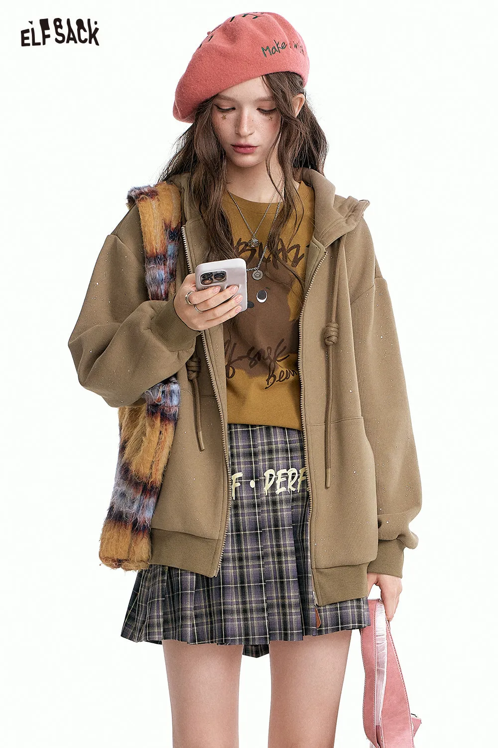 ELFSACK 2024 Autumn New Arrivals Retro Print Fitted Long Sleeve T-Shirt for Women Casual Sweet Layering Top