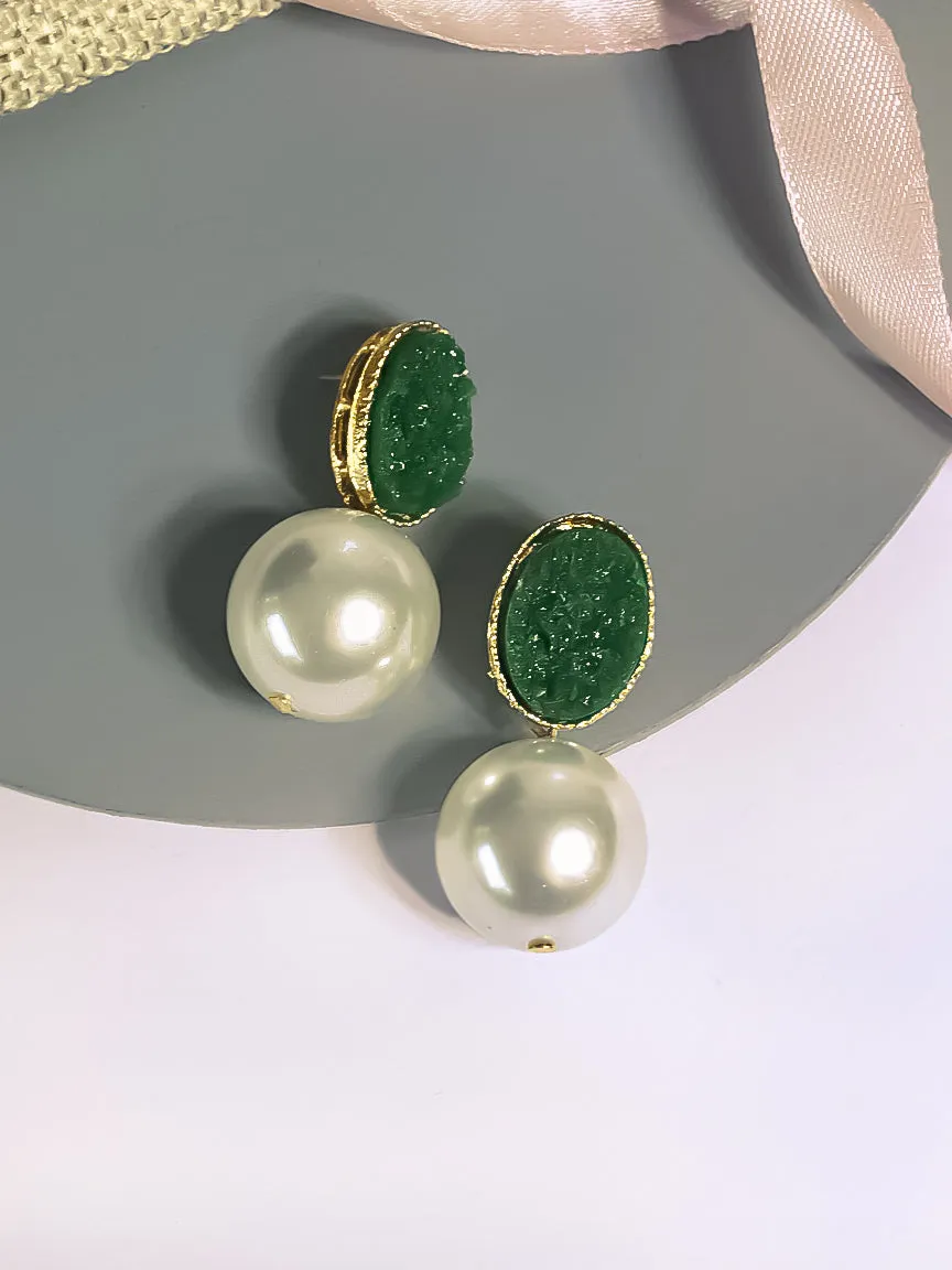 Emerald and Pearl Earstuds