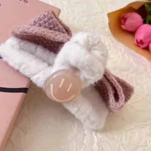 Furry Smiley Face Claw Clip