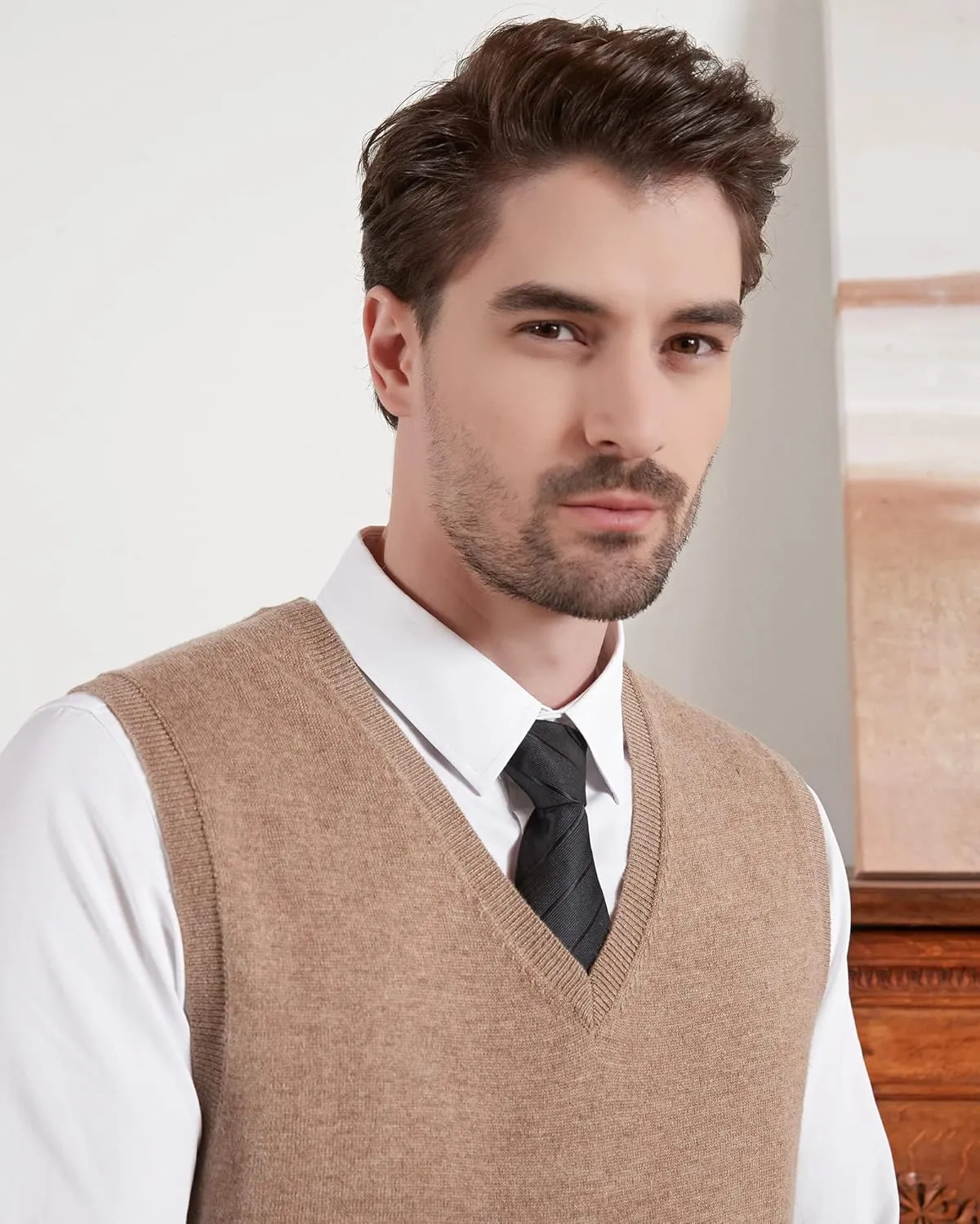 Kallspin Men's Wool Blended Vest Sweater Relaxed Fit V Neck Sleeveless Knitted Pullover