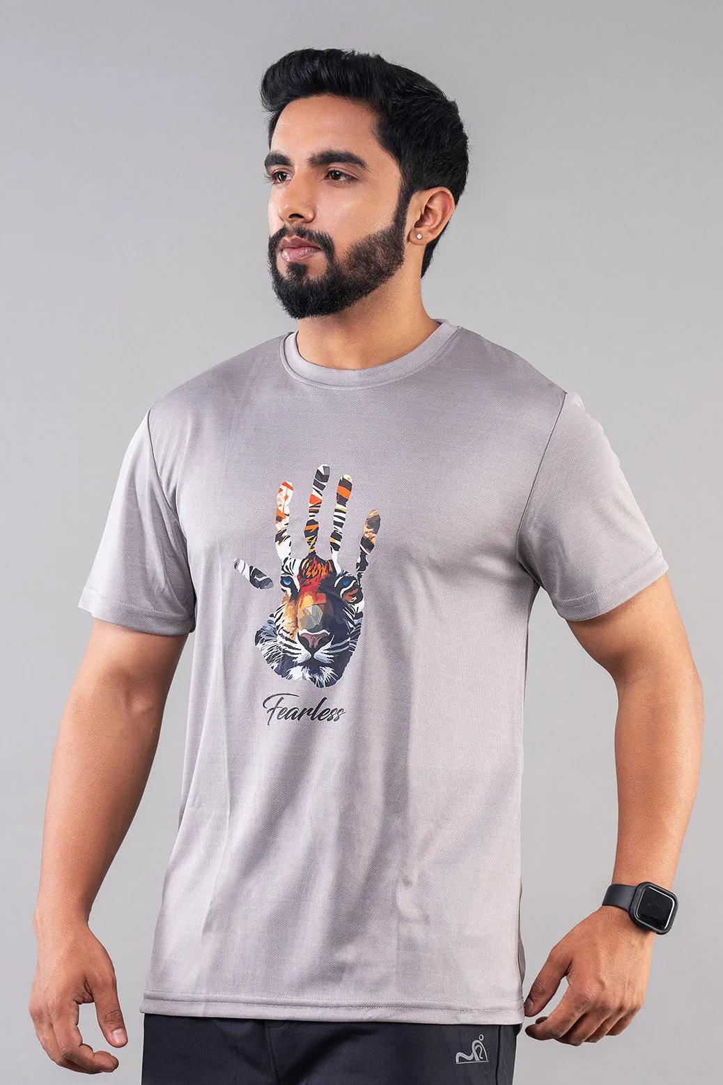 MINIMAL BUZZ FEARLESS GRAPHIC T-SHIRTS - LIGHT GREY