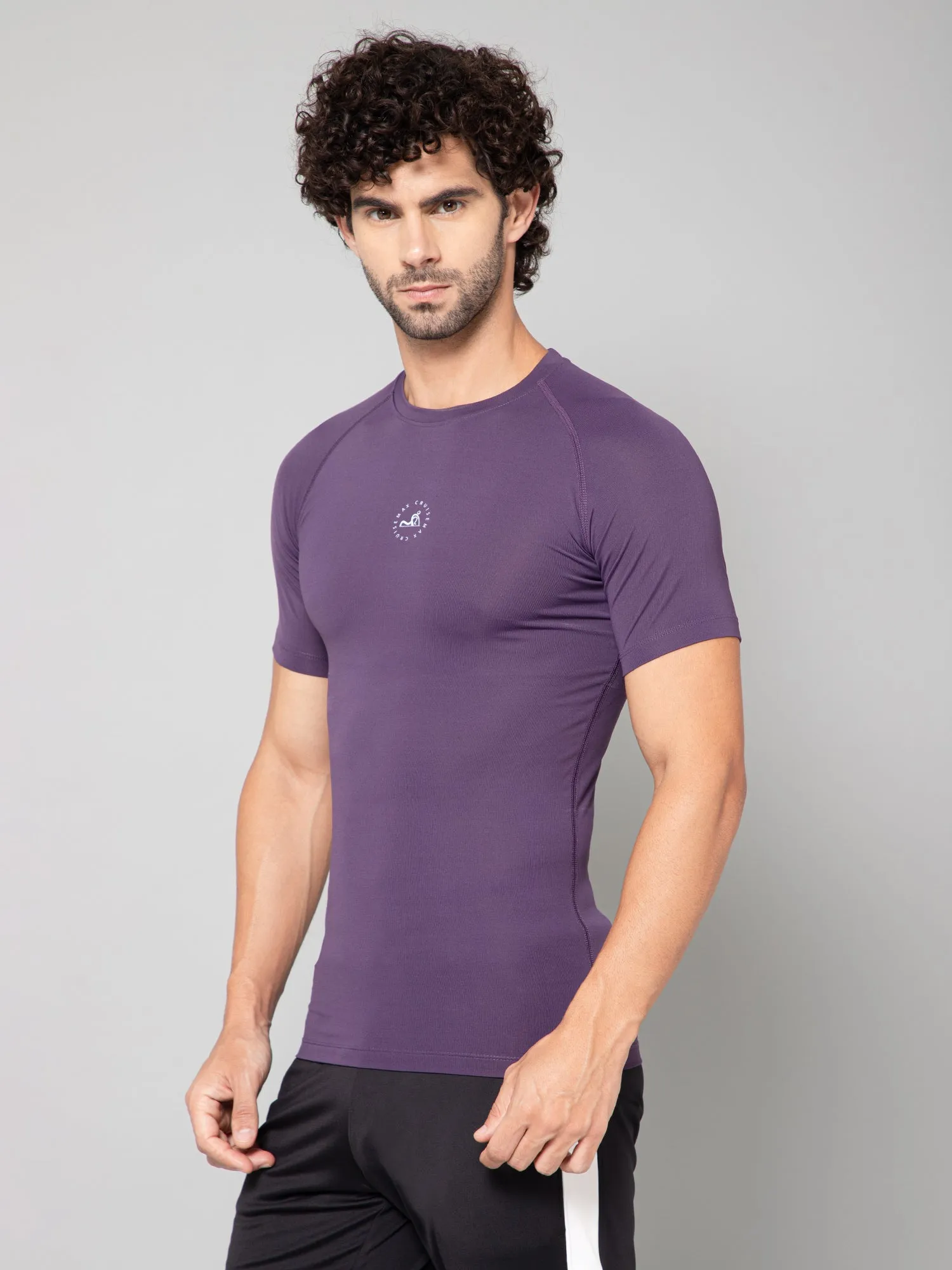MINIMAL BUZZ LOGO DETAIL-COMPRESSION HALF SLEEVE T-SHIRT-PURPLE