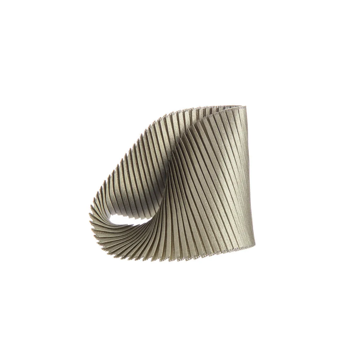 PLEATED RIBBON SHELL BRACELET