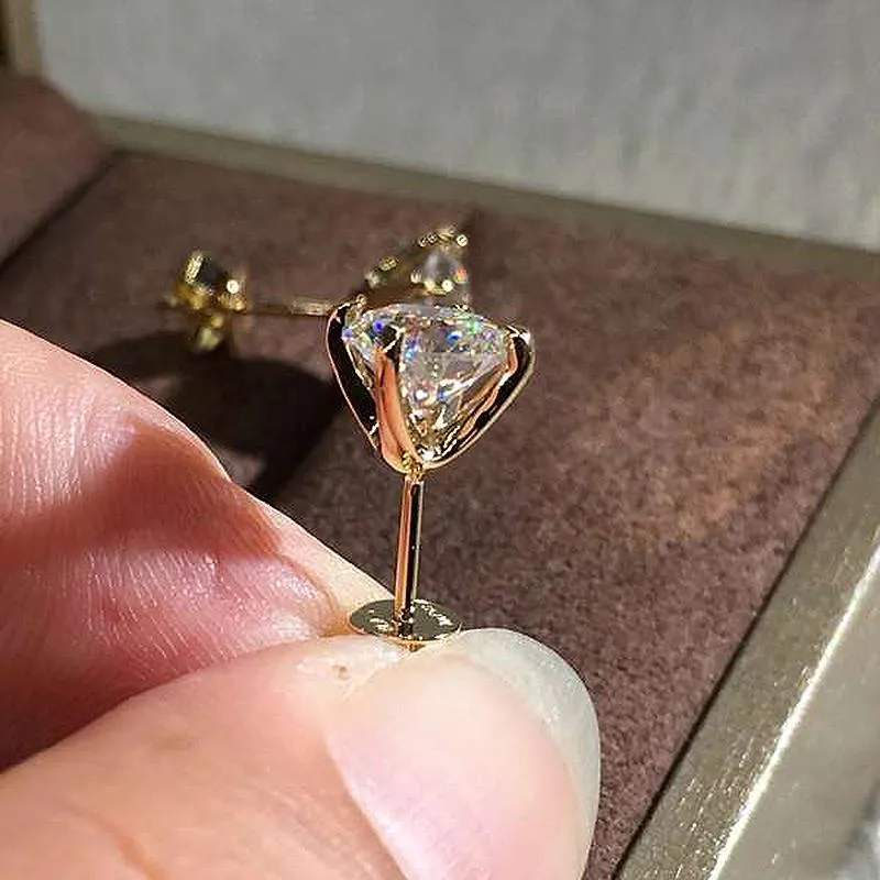 Round Cut Moissanite Diamond Simple Stud Earrings