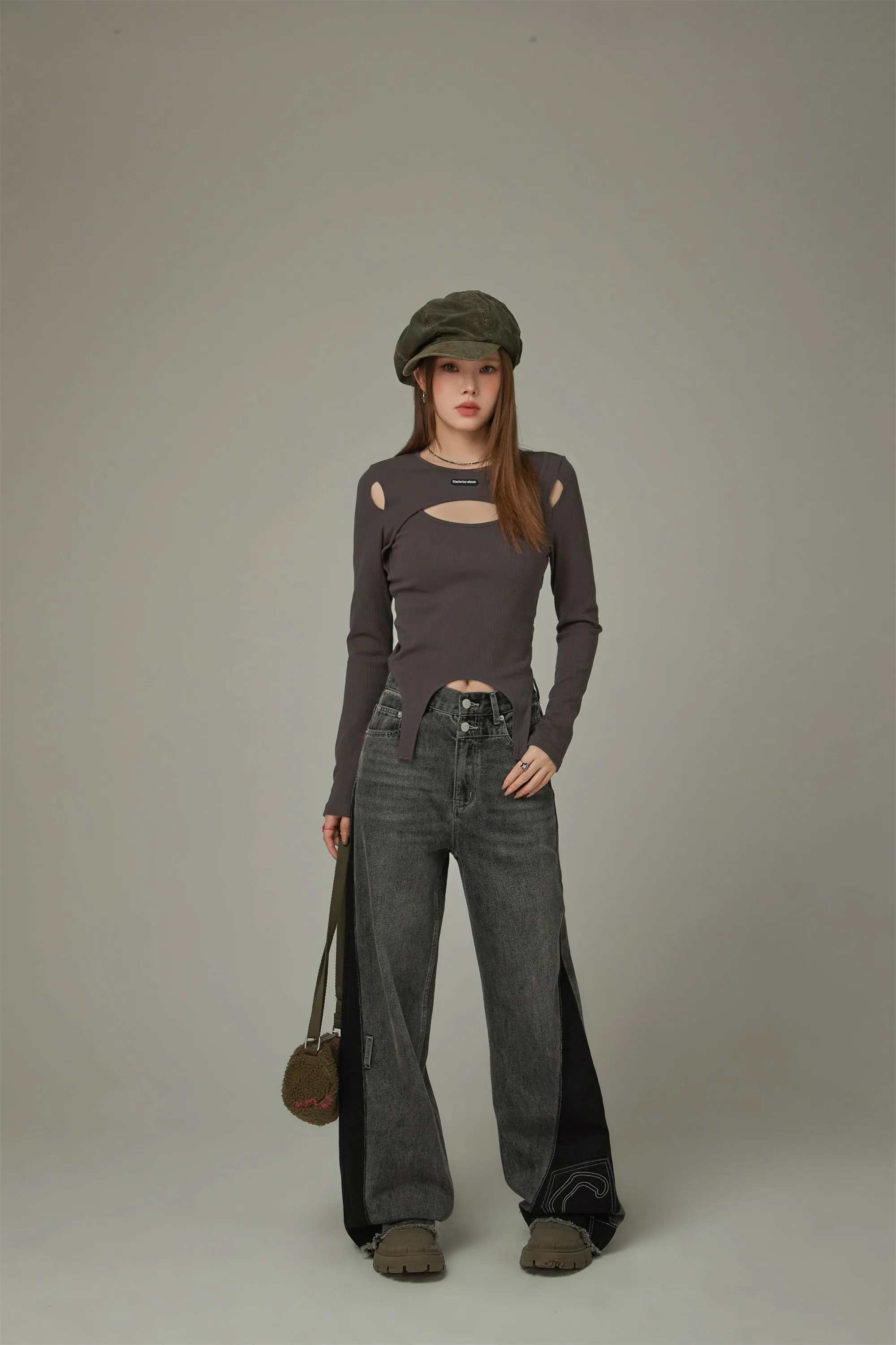 Slit Cut Hem Slim T-Shirt
