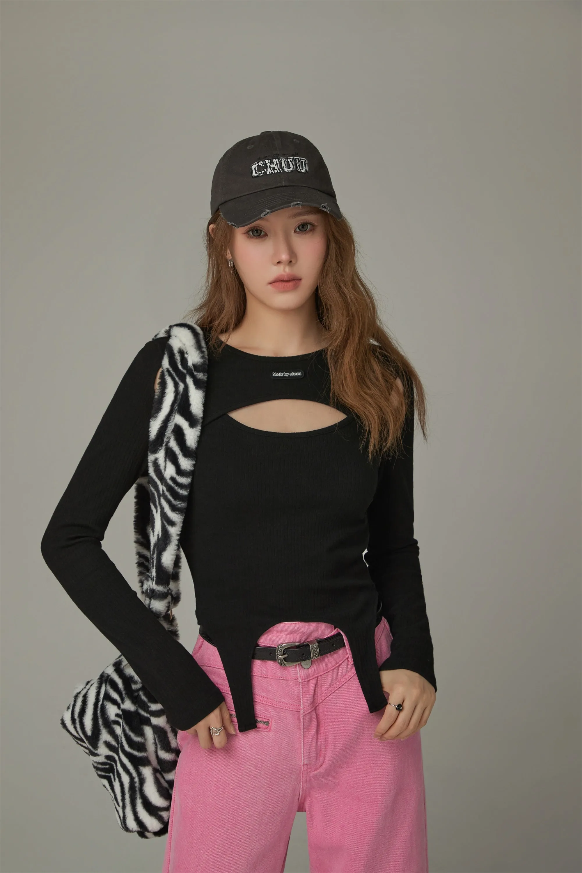 Slit Cut Hem Slim T-Shirt