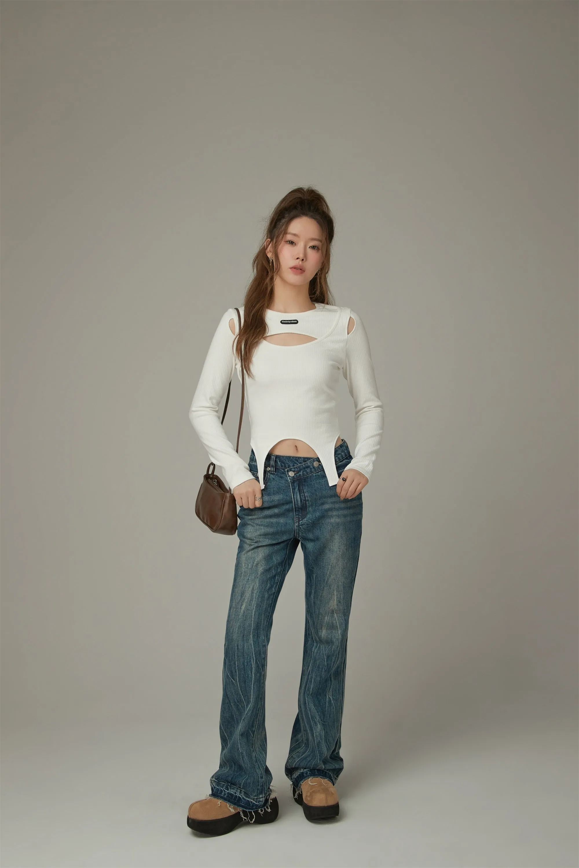 Slit Cut Hem Slim T-Shirt