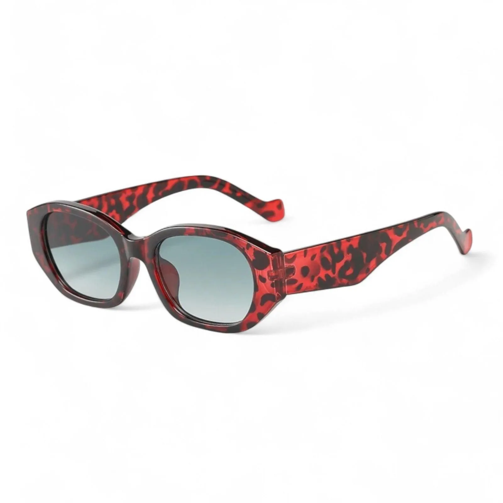 Trendy Oversized Womens Sunglasses for Stylish Summer Adventures
