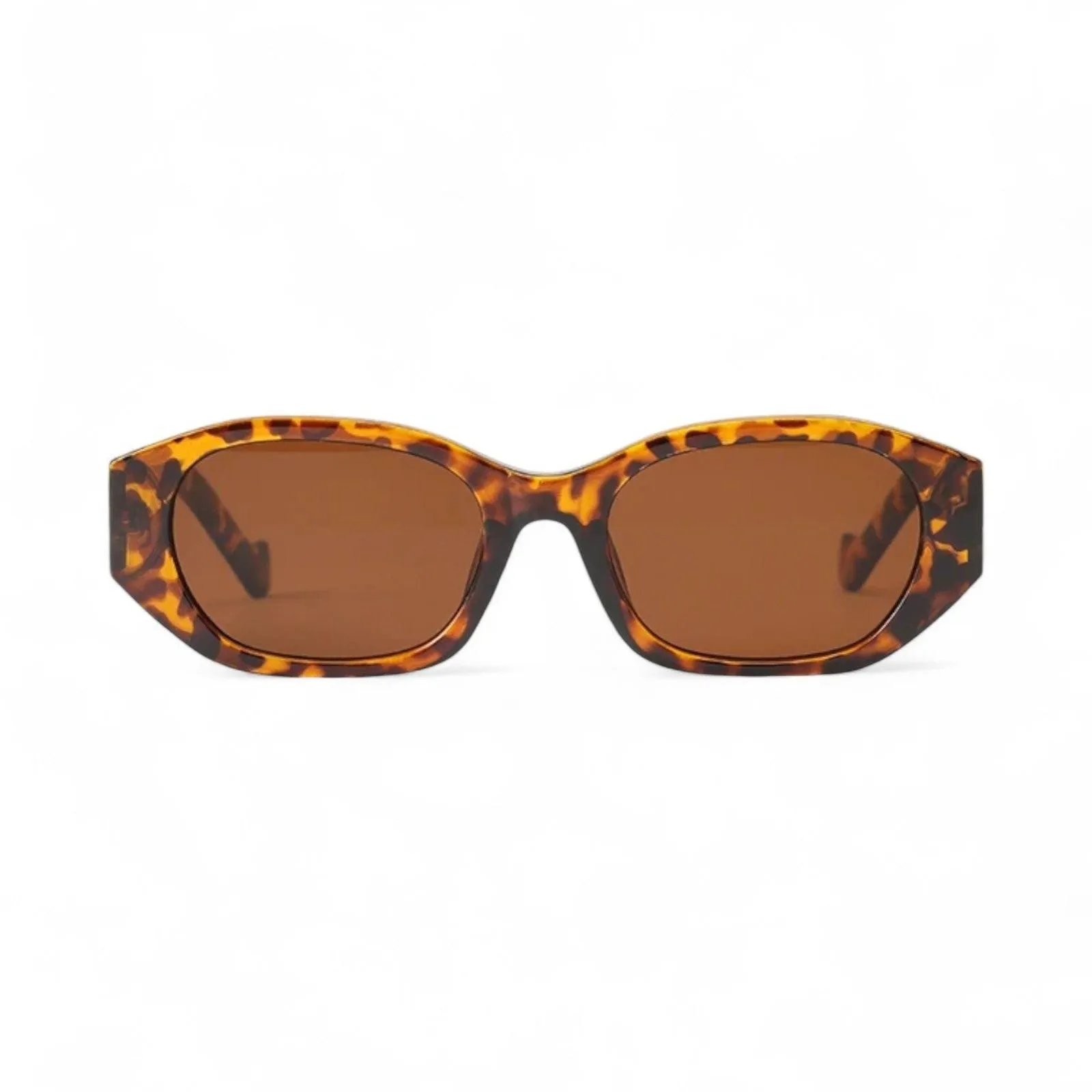 Trendy Oversized Womens Sunglasses for Stylish Summer Adventures