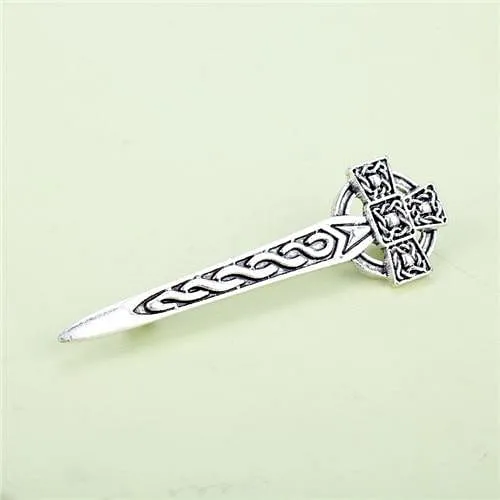 Vintage Brooches Pins Scottish Thistle Kilt Brooch or Cloak Pin