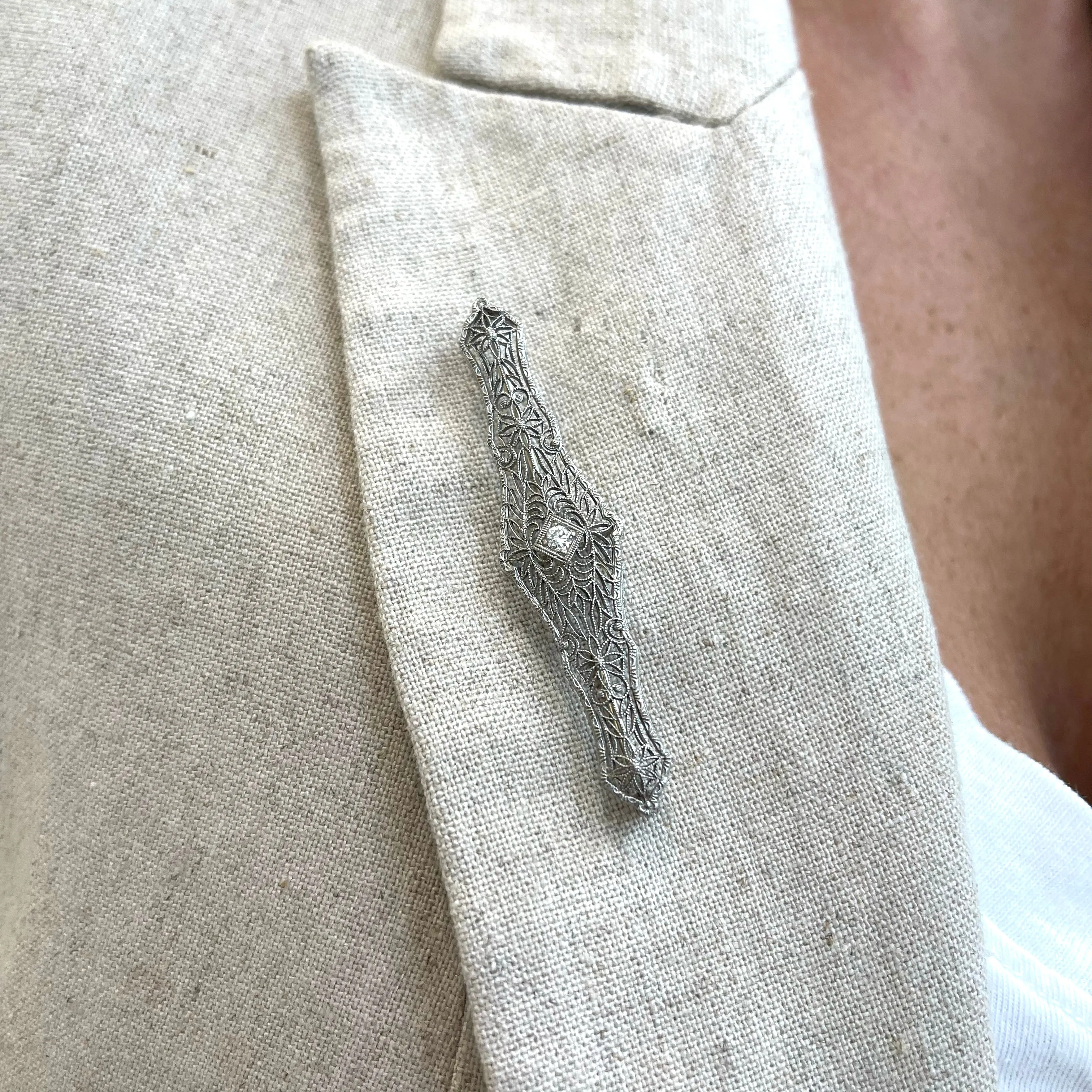 Vintage Platinum & 14K White Gold Filigreed Diamond Brooch