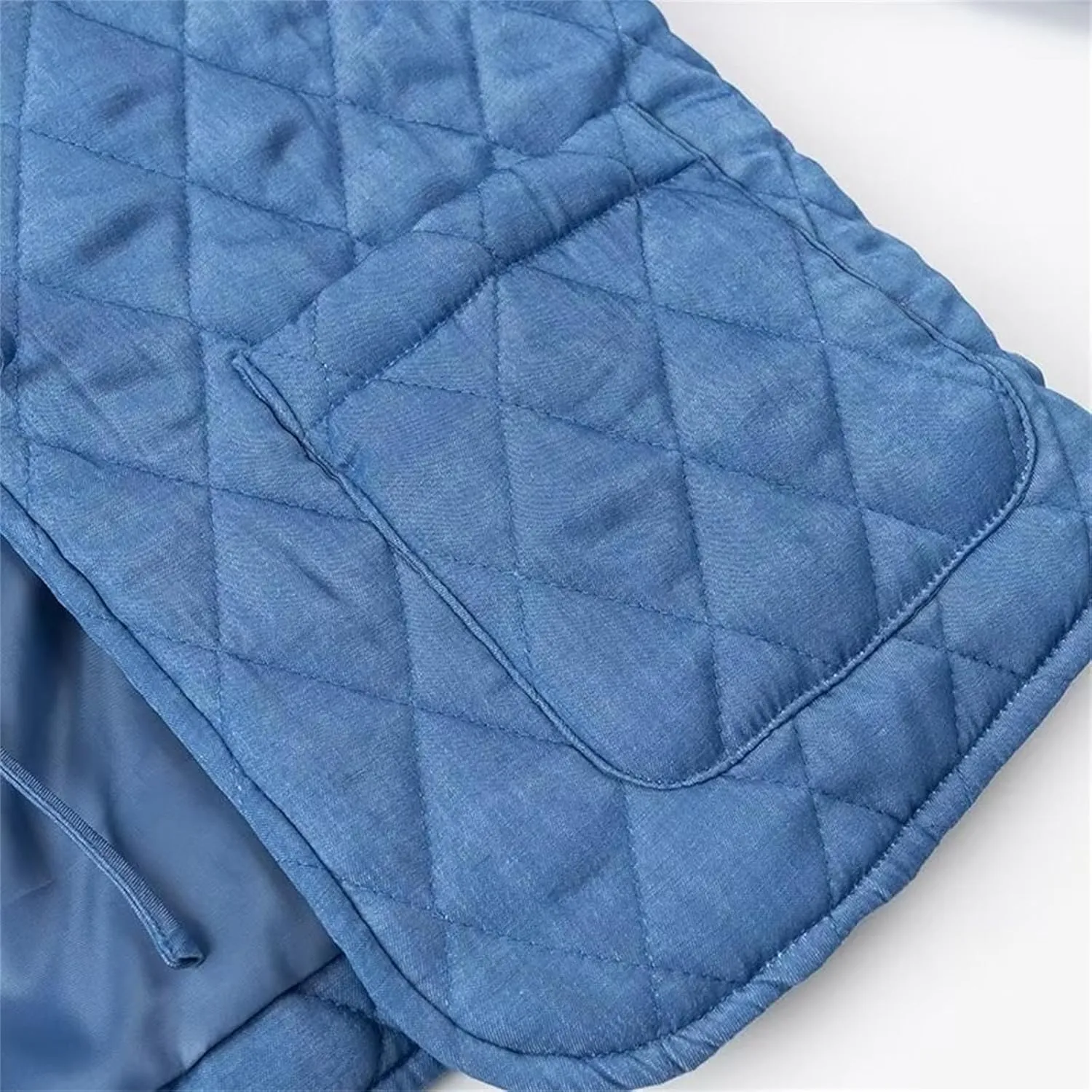 Women's Quilted Lightweight Jackets Bow Tie Front Cropped Jacket Winter Doll Collar Cropped Cotton Padded Coat Jacket