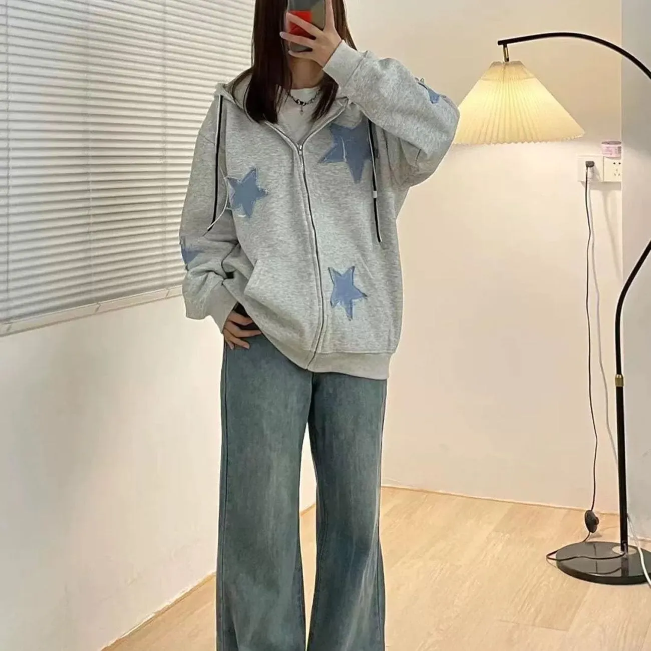 Y2K Hoodie Women Men Graphic Hoodies Aesthetic Jacket Harajuku Oversized Sweatshirt Fashion Gothic Clothes.