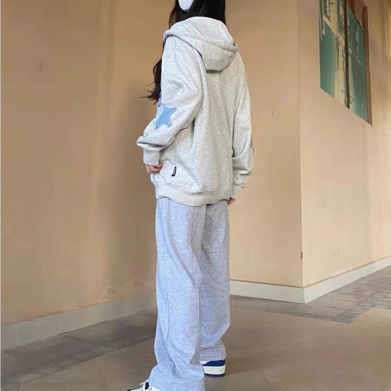 Y2K Hoodie Women Men Graphic Hoodies Aesthetic Jacket Harajuku Oversized Sweatshirt Fashion Gothic Clothes.