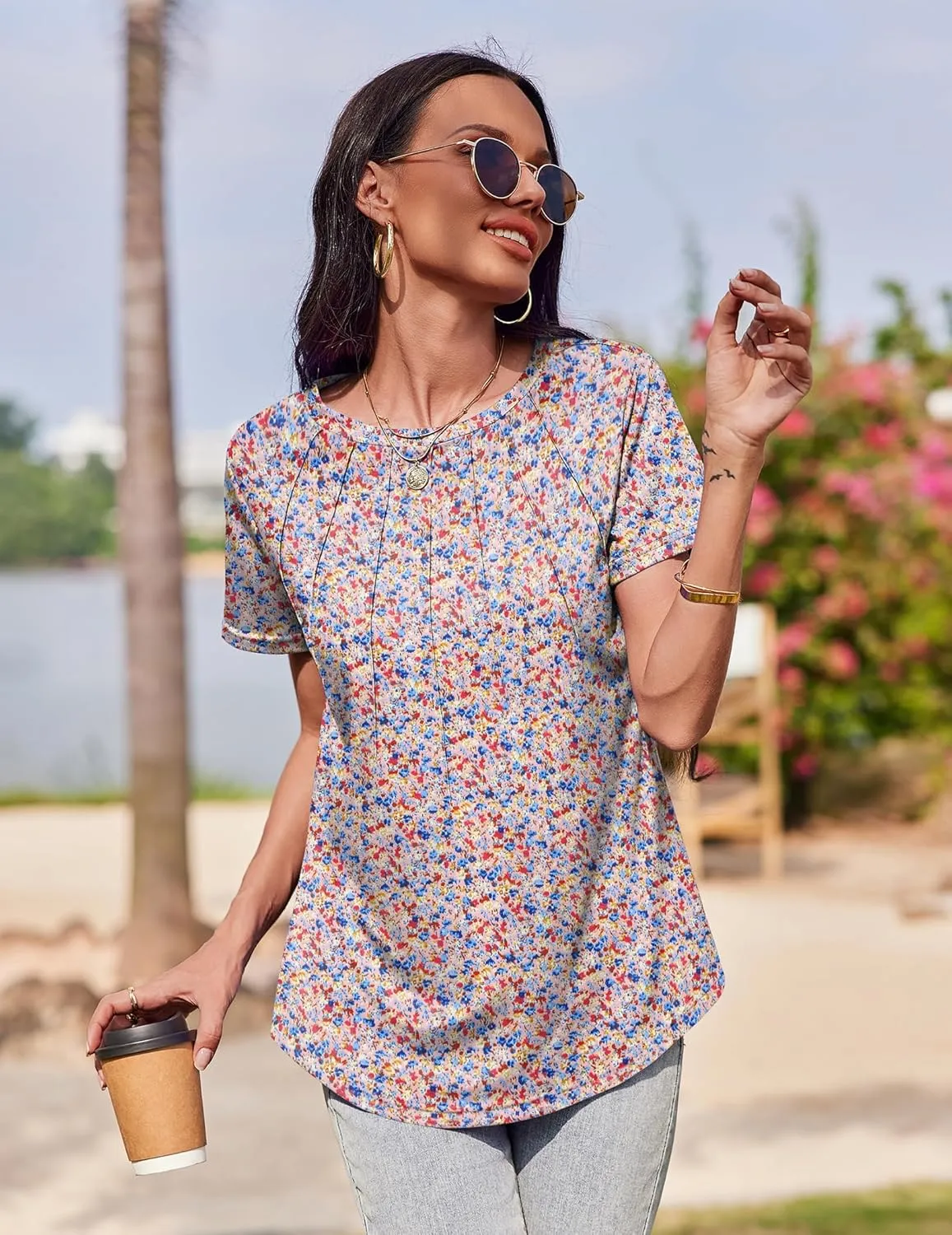 Zeagoo Womens Casual T Shirts for Summer 2025 Short Sleeve Crewneck Tunic Shirts Floral Print Tops Pleated Dressy Blouse